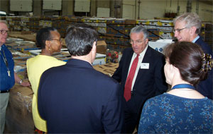 Sarbanes tours the new Maryland Food Bank facility in Halethorpe.