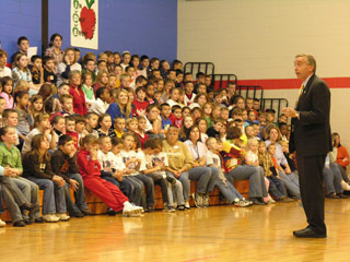 thumbnail image: Congressman Davis speaks to Northern Elementary students