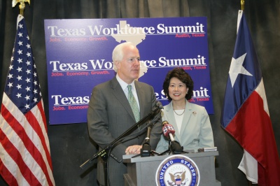 Sen. Cornyn and Secretary of Labor Elaine Chao answer questions from the local media regarding workforce issues and the Texas economy. (4/18/2006)