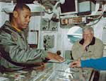 Hastert visits with troops