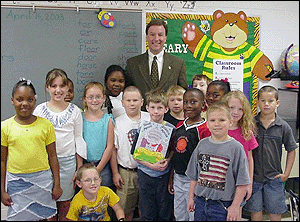Congressman Rogers recently joined students at Fruithurst Elementary school in Cleburne County to read "House Mouse, Senate Mouse."