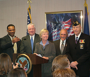 Congresswoman Pryce joins VA Secretary, Jim Nicholson and local veterans at a press conference announcing