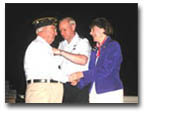 photo of Congresswoman Susan Davis with a veteran