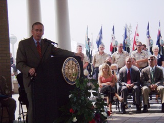 thumbnail image: Congressman Davis Speaking at the dedication of the Williamstown Veterans Cemetery.