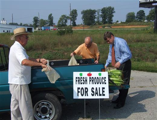 Congressman Chandler buying sweet corn on the by-pass in Mt. Sterling