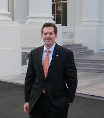 Sen. DeMint in front of White House (February 2008).