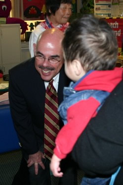 Rep. Waxman shares his enthusiasm for reading with children in his district