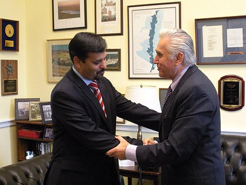 Mayor of Karachi, Pakistan shaking hands with Congressman Hinchey