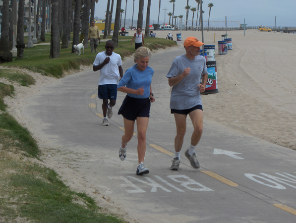 Rep. Harman enjoys a run with Secretary Chertoff on Venice Beach.