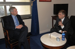 Chairman Bart Gordon discusses American competitiveness with Microsoft Chairman Bill Gates March 12, 2008