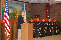 Senator Carper visits the Newark Police