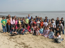 Senator Carper with students at Slaughter Beach