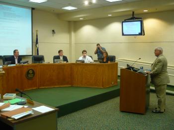 Carter Addresses Cedar Park Council