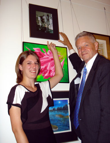 On June 24, 2009 in Washington, Rep. Petri met with Sarah Pritzl, the winner of the 6th District 2009 Congressional Art Competition, to view the Kiel High School Senior's prize-winning photo which is on display in the Capitol Building for one year along with the artworks of contest winners from other congressional districts.