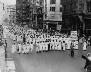 In 1917, New Yorkers silently protested the race riots in East St. Louis, Illinois.