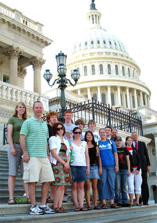 Rep. Petri and students at U.S. Capitol