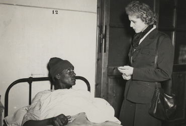 Clare Booth Luce Visits Injured Soldiers, 1945