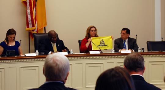 Tea Party Caucus Hosts Herman Cain & Tea Party Groups for Discussion on Economy