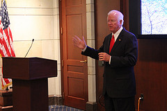 Sen. Chambliss speaks to the Georgia Chamber of Commerce Executives in Washington