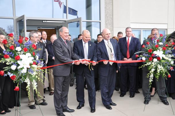 Senator Coats Attends Opening Ceremony of FBI Indianapolis Office 