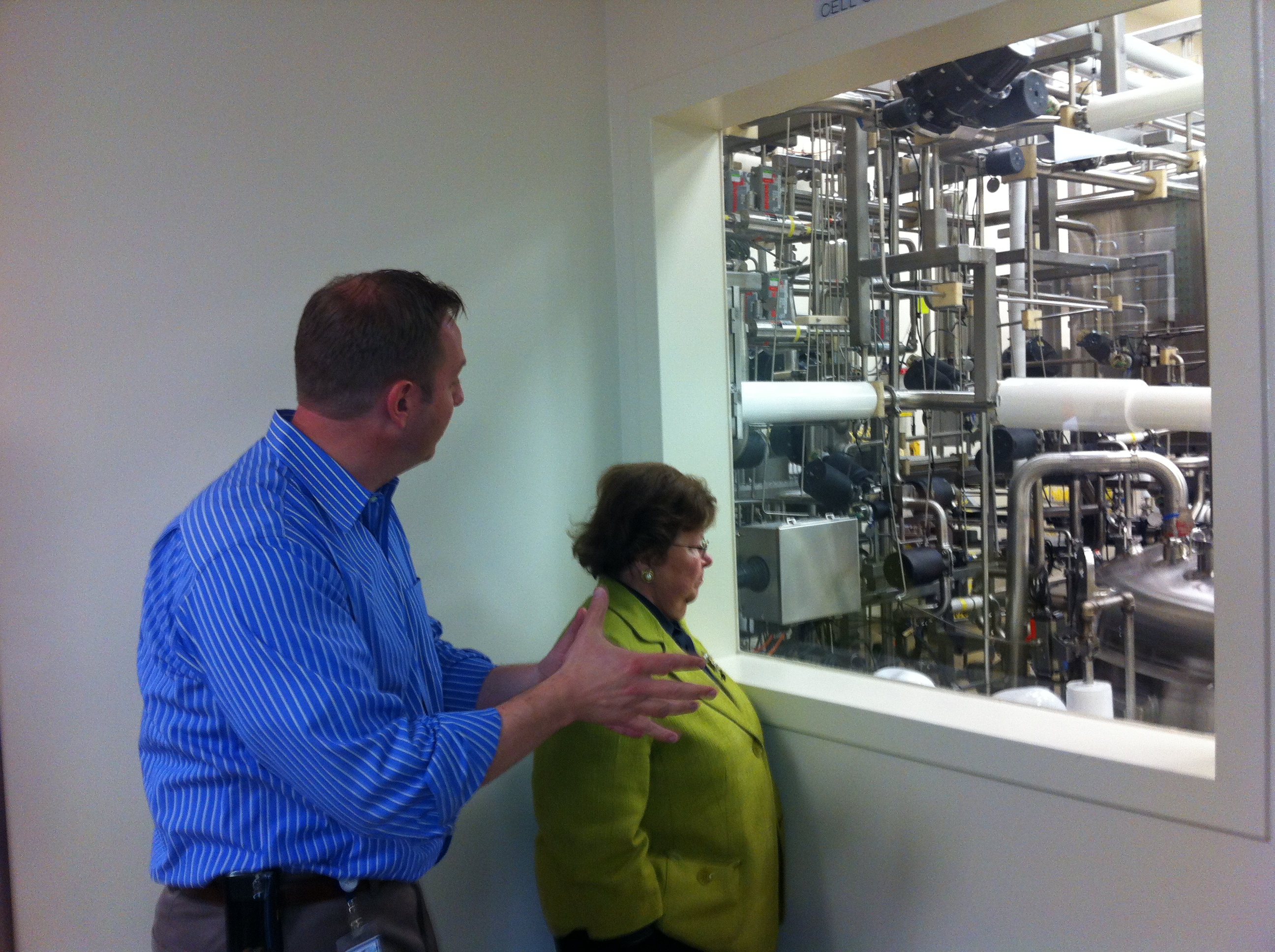 Mikulski Continues Biotech Tour in Montgomery County