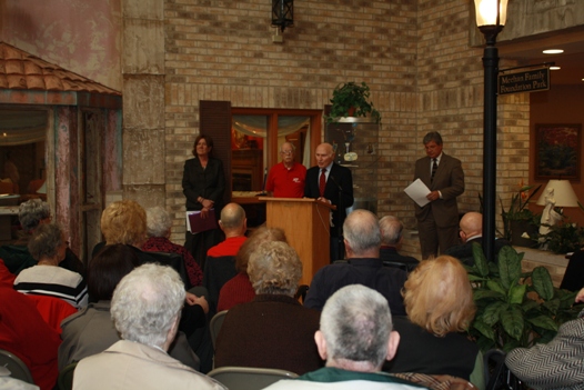 Sen. Kohl discusses the protection of SeniorCare at a visit to the St. Ann Center for Intergenerational Care in Milwaukee