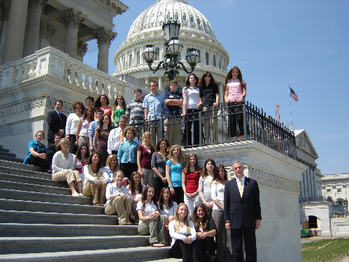 As part of an annual tradition of hosting local schools in our nation's Capitol, Congressman Murphy welcomes Elizabeth Forward High School.