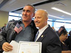 Coffman Attends Naturalization Ceremony