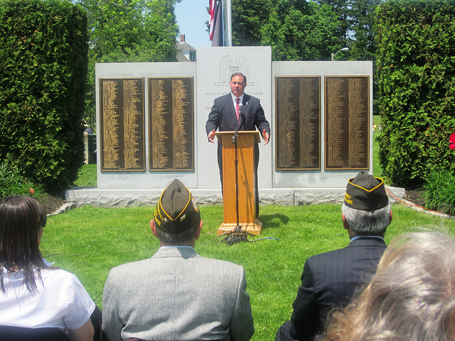 Congressman Guinta spoke to Veterans in Derry on Memorial Day