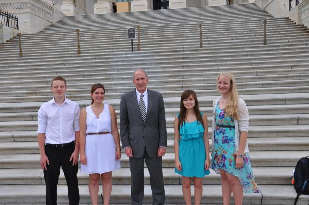 Coats meets with the Congress-Bundestag Youth Exchange Program Scholarship Award Recipients