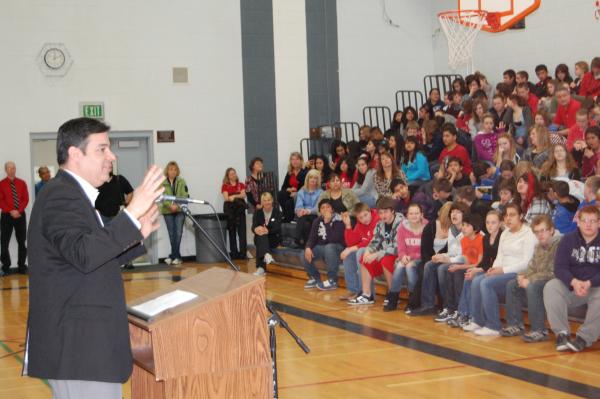 Congressman Labrador Speaks to Students at Homedale Middle School in Homedale, Idaho