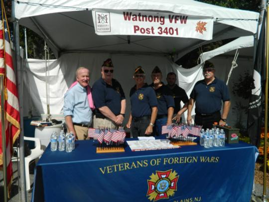 Rep. Frelinghuysen greets VFW Post 3401 on Morristown Day
