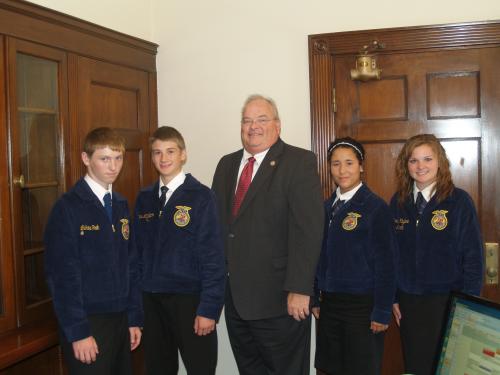 Congressman Long meets the members of the Mount Vernon, MO Future Farmers of America