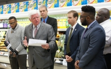 Rep. Larson joins local leaders at Associated Supermarkets in Hartford's North End