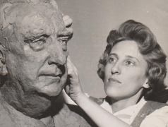 Jimilu Mason pictured working on the bust of US Chief Justice Frederick M. Vinson.