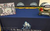 LD Bell's Lexi Gordon signs with UConn