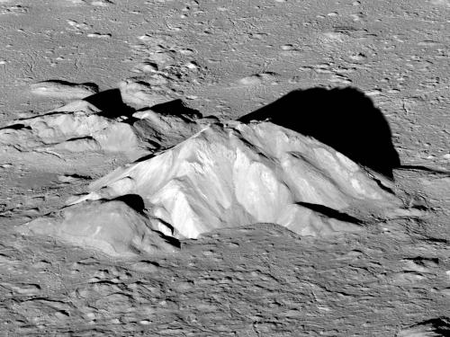 Tycho Crater Central Peak