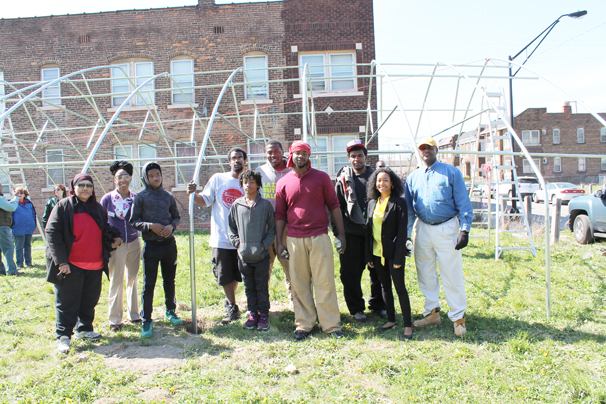 Lynette Harmon, Cuyahoga County District Conservationist; a representative for Congresswoman Fudge; Rashidah Abdulhaqq with the Federation for Southern Cooperatives Outreach; and boys from the United Youth Co-op includng Calvin Welch, Geavonte Johnson, Justice Barrett, Hariom Barrett, Muhammad Abdul Haqq, and Yusuf Abdul Haqq; and Al Norwood, NRCS urban conservationist toured Cleveland high tunnels this spring.