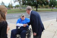 Isakson Greets Honor Flight at World War II Memorial