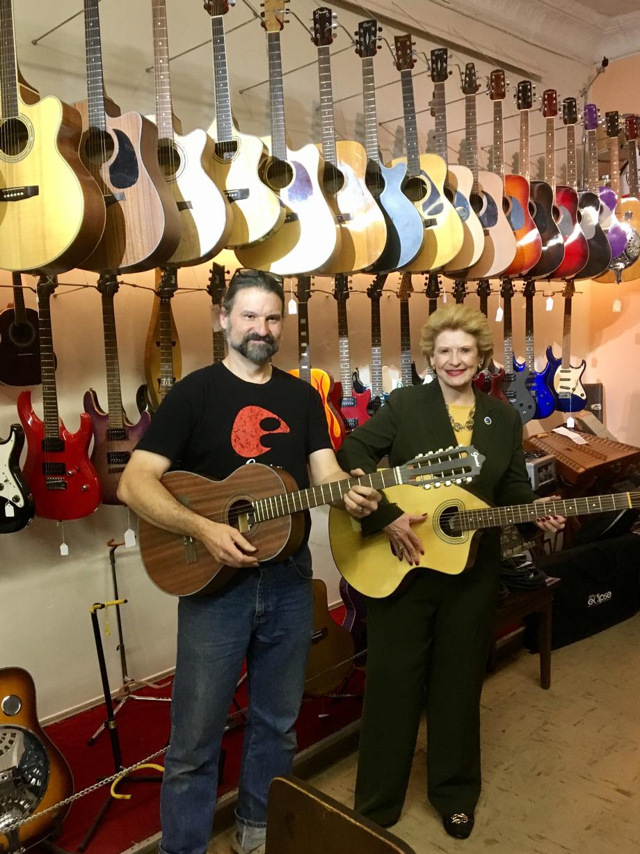 Senator Stabenow visits Dickerson Music in Albion.