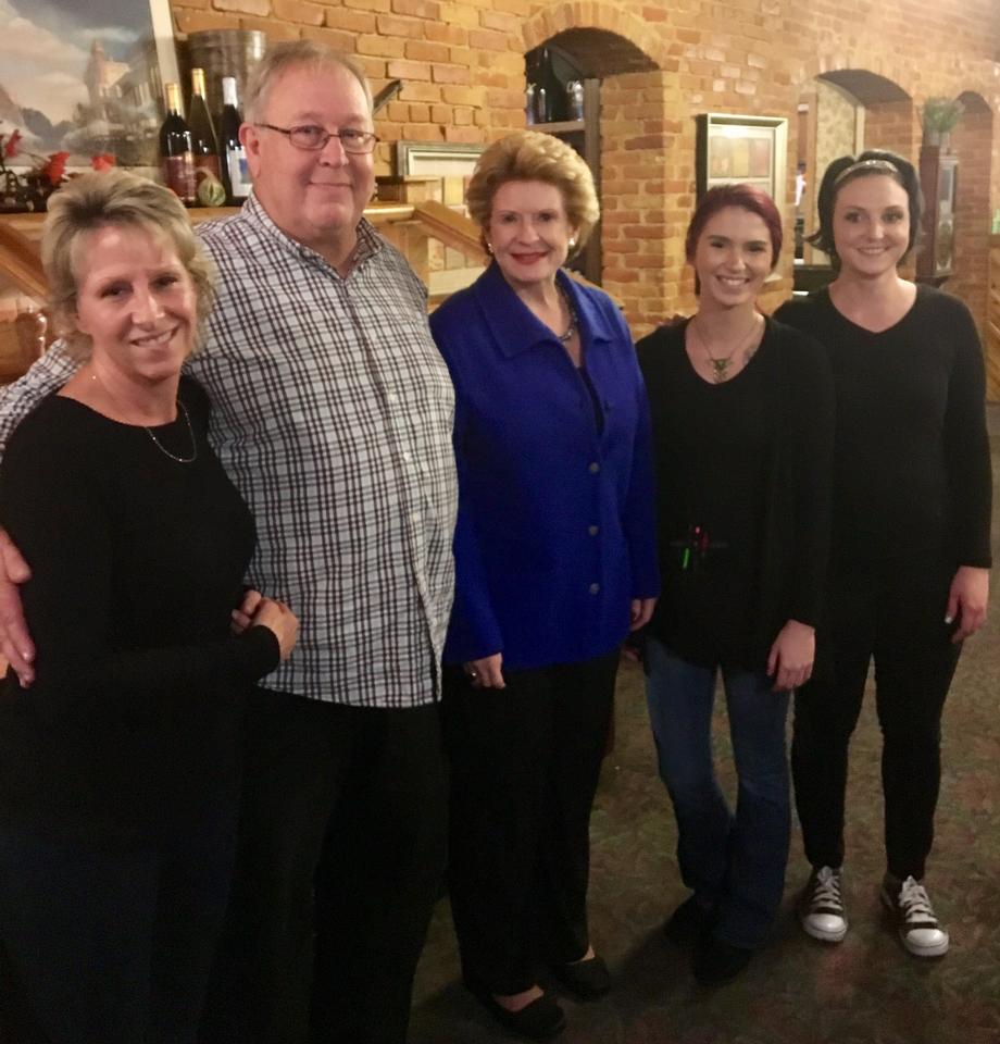 Senator Stabenow visits Rich and his team at Lamplight Grill.