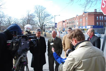  Welch announces funding for the Saint Albans revitalization project in front of Jeff's Maine Seafood Restaurant.