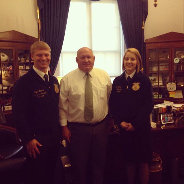 Great start to the morning sitting down with #Pennsylvania #FFA #leaderhip President Lily Guthrie & VP Tyler Watkins #Agriculture
