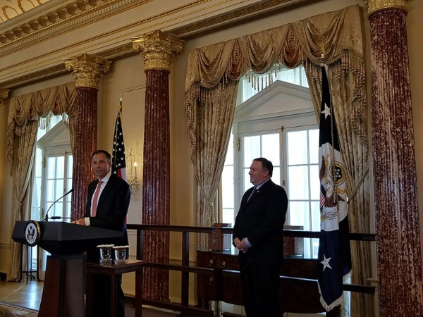 Secretary of State Michael R. Pompeo hosts swearing-in ceremony for Assistant Secretary of State for Energy Resources Francis R. Fannon on July 18, 2018.