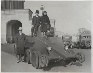 World’s Fastest Tank Demonstrated Before Congressmen at the Capitol