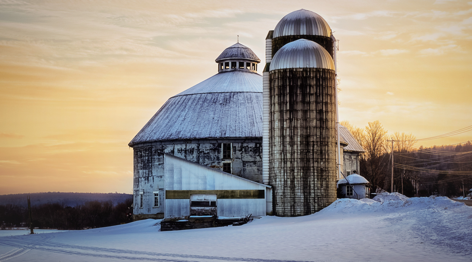 Image of a farm in winter