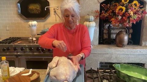 Who said you have to do Turkey Day in the oven? Paula shows us her fool-proof method of cooking the holiday bird!