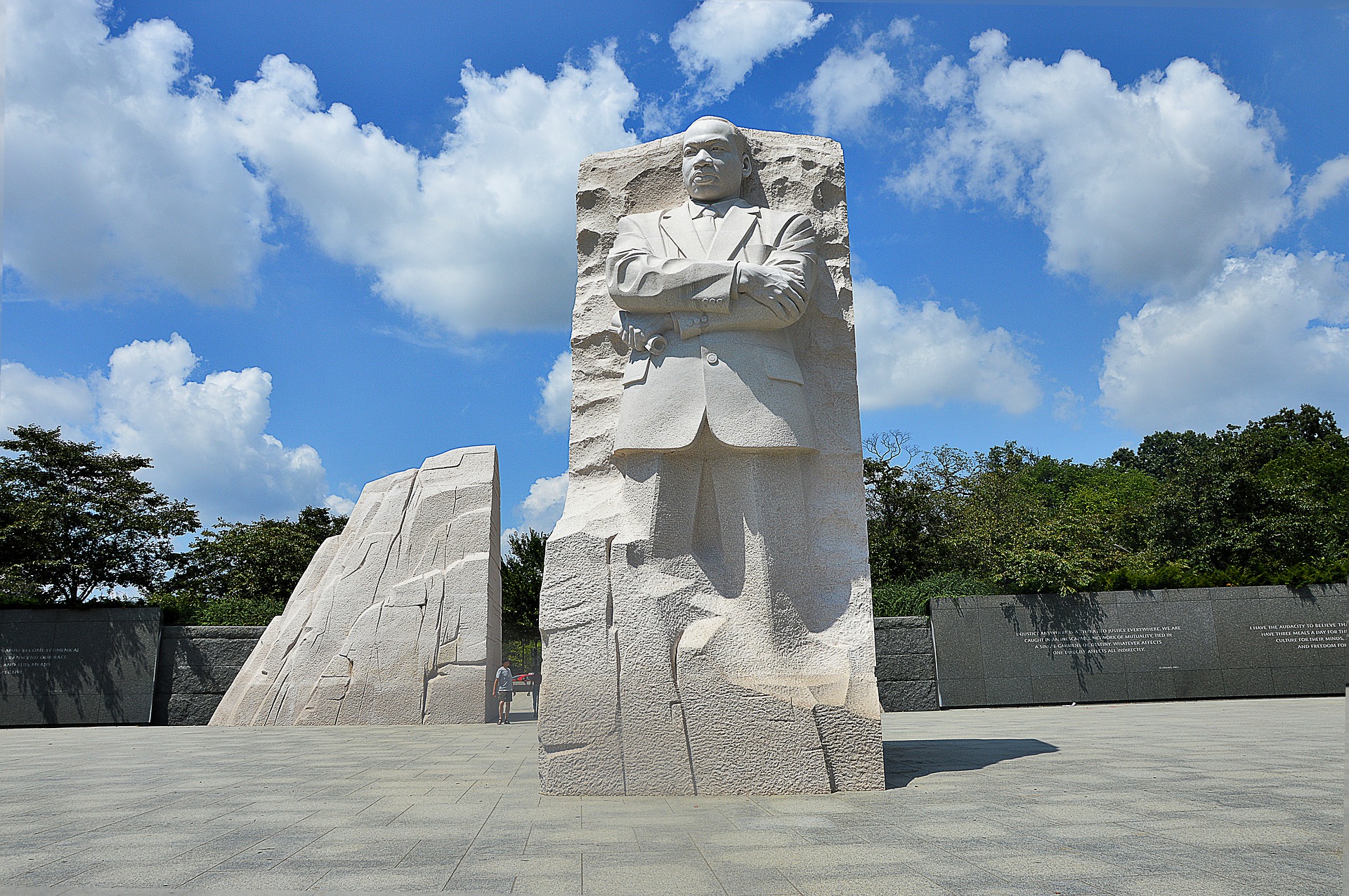 MLK Statue