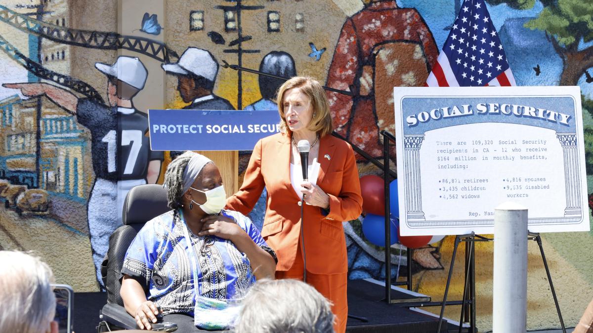 Congresswoman Pelosi joins Social Security beneficiaries at the Bayview’s Rosa Parks Senior Center