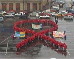 Photo: Human Red Ribbon in Bucharest, December 2002